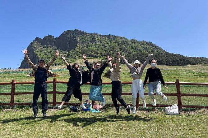 1-Day Jeju Island Tour For Cruise Passenger - Meeting the Guide: The Part That Saves Your Day