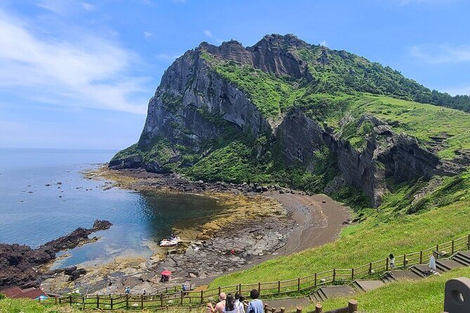 2-days Private Taxi Tour in Jeju Island - Is This the Right Two Days for You?