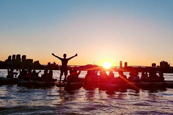 2-Hour Private Kayaking and Paddleboarding Experience in Hanriver - The 2-Hour Flow: 30 Minutes of Learning, 1.5 Hours Free Riding