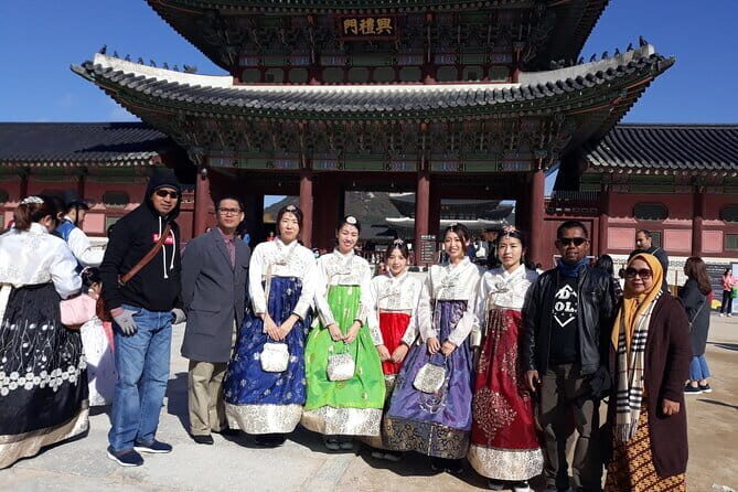 8 Days Guided Trip from Seoul to Jeju - Back to Seoul: Hongdae farewell and a smooth landing home
