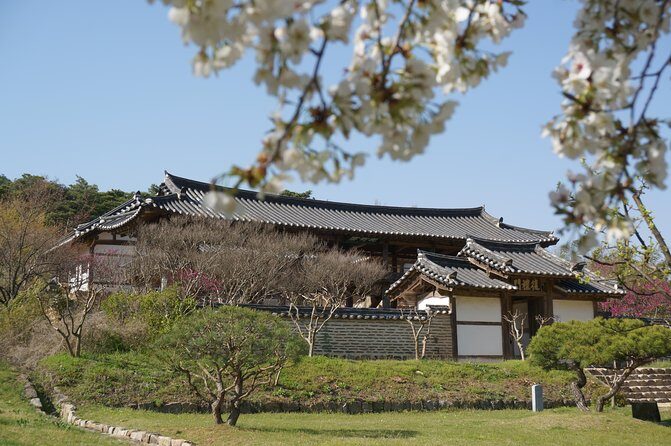 Andong Hahoe Folk Village [UNESCO World Heritage] Private Tour from Seoul - Buyongdae Cliff: the 64-meter view that makes Hahoe Village click