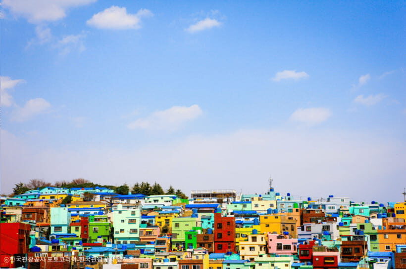 Busan: Busan 9 Highlights Tour - Haedong Yonggungsa: a sea-facing temple stop that feels calm