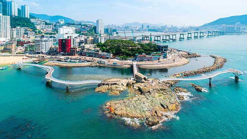 Busan: Busan 9 Highlights Tour - Pick-up, drop-off, and how the van route works