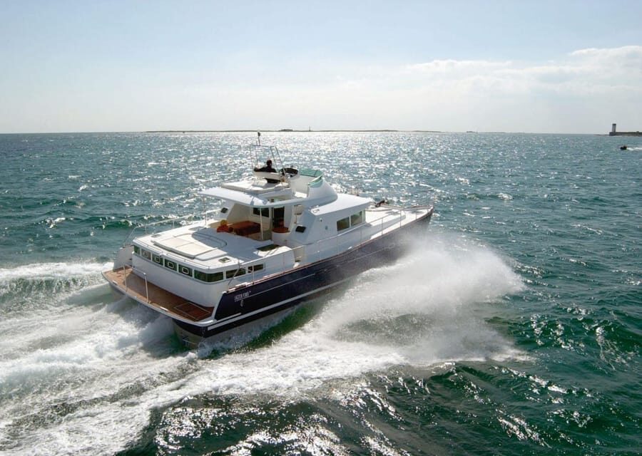 Busan: Group Sightseeing Yacht Cruise with Snacks and Drinks - Key highlights worth your time