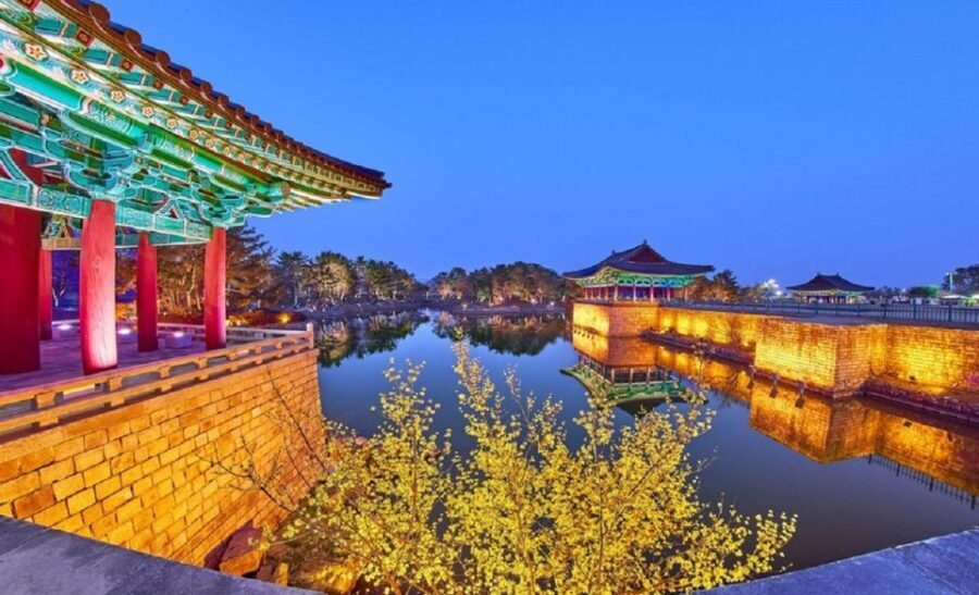 Busan: Gyeongju Guided Day Trip to Three Kingdoms Capital - Bulguksa Temple: Stone, Faith, and a Nature-Friendly Layout