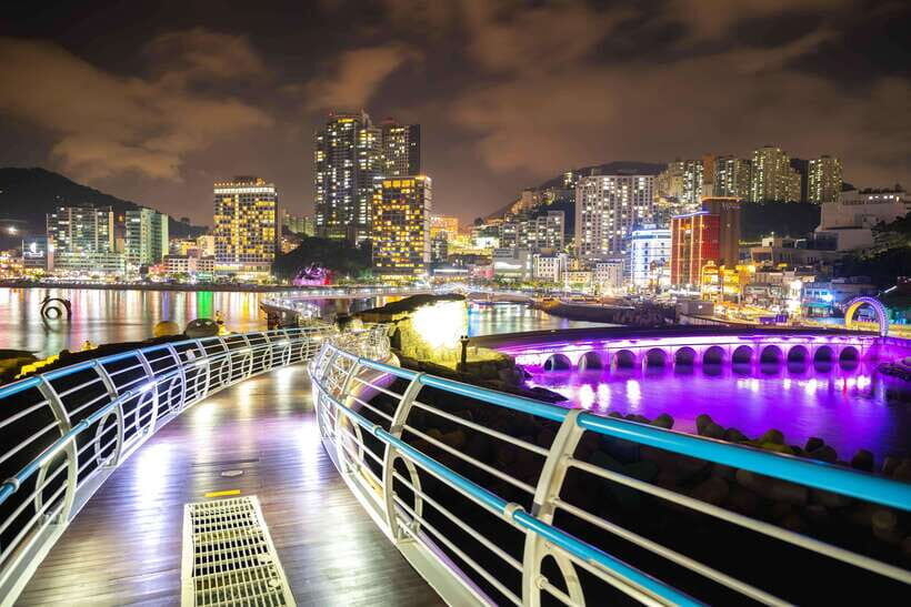 Busan: Sunset Haeundae Sky Capsule & Busan Night view Tour - Sunset + Sky Capsule: what this ride actually feels like