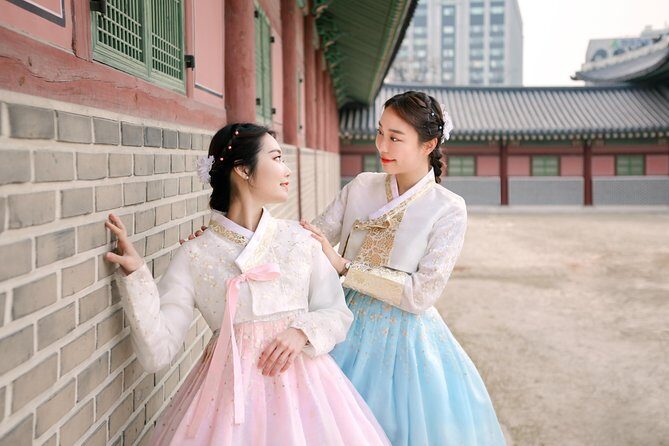 Changdeokgung Palace Hanbok Rental Experience in Seoul - Why the Changdeokgung line-skip makes your photos easier