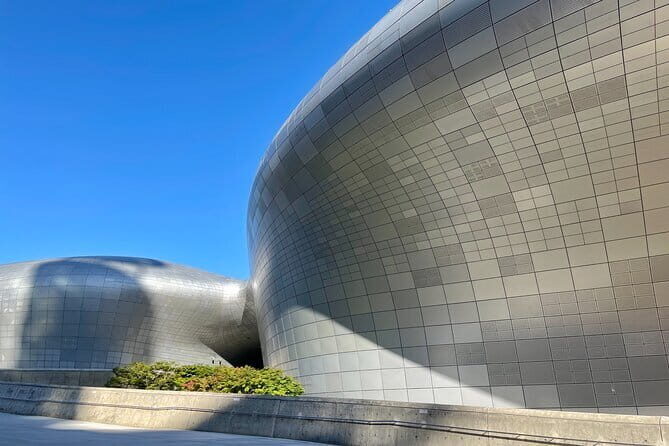 Contemporary & Retro Seoul Private Tour with Local Food Tasting - Key highlights you’ll feel right away
