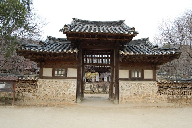 Day Trip to Yongin Daejanggeum and Korean Folk Village from Seoul - From Seoul Pickup to a Full Day in Yongin