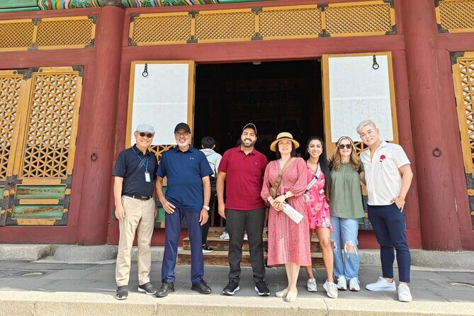 Deoksugung & Jeongdong-gil: A Walk in Korea's Rich Heritage - Jeongdong Theater: a cultural pause that also solves practical needs