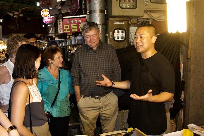 Drinking and Eating through the Alleys of Seoul - Jongro Gallery Walk: Tiny Alleys, Big Differences in Food
