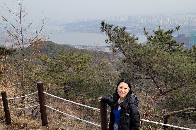 Easy hike in Achasan next to river & Old temple with legend - Daeseong-Am Temple: a founded-in-670 stop with a Silla monk legend