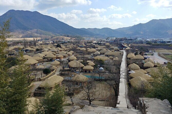 Essence Korea 3days Ptivate Tour(West/East) - Food you’ll actually remember: lunches built into the route