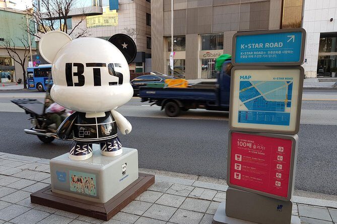 Essential Gangnam Tour (Incl. Dinner)-Hot Place of Seoul - Dinner, tea, and the snack stop that actually helps