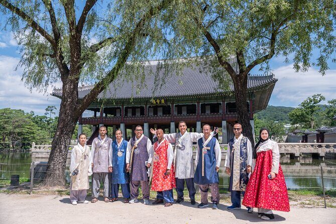 Flexible Private Van Tour in Seoul by Experts - Bukchon Hanok Village: Traditional lanes, short visit, big payoff