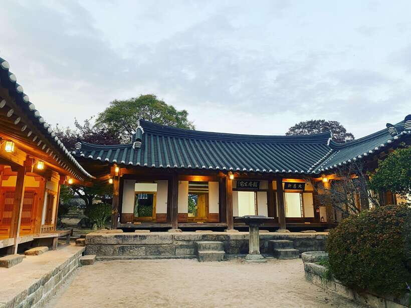 From Busan: Gyeongju Full-Day Historical Tour - Donggung Palace & Wolji Pond (Anapji): the visual highlight