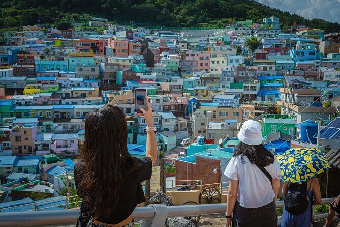 Full Day Busan and Gyeongju Guided Tour - Gyeongju’s Silla Highlights: Tombs, an Old Observatory, and a Historic Wooden Bridge