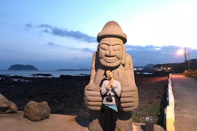 Full Day Jeju Private Customizable highlight Tour - Seongeup Folk Village: Thatched Homes and Lava Rock Statues