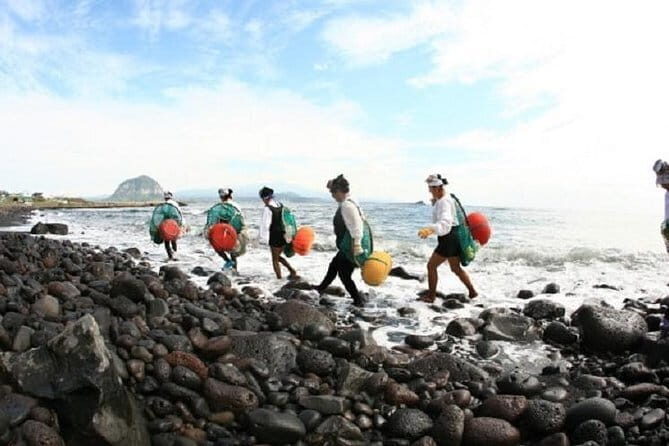 Full Day Jeju Private Customizable highlight Tour - Manjanggul Cave and the Jongdalri Shore Road (The Lava Cave Start)