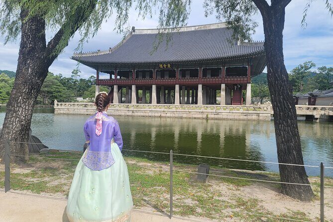Full Day Private Seoul Tour for foodies - Nami Island in Gapyeong: scenic walking and photo time