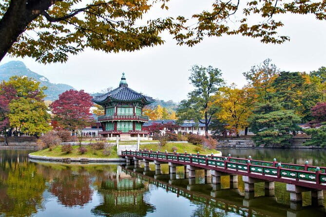 Full-Day Seoul Top Attractions Tour for Incheon Cruise Guests - Bukchon Hanok Village: old streets, hanok views, and flexible pacing