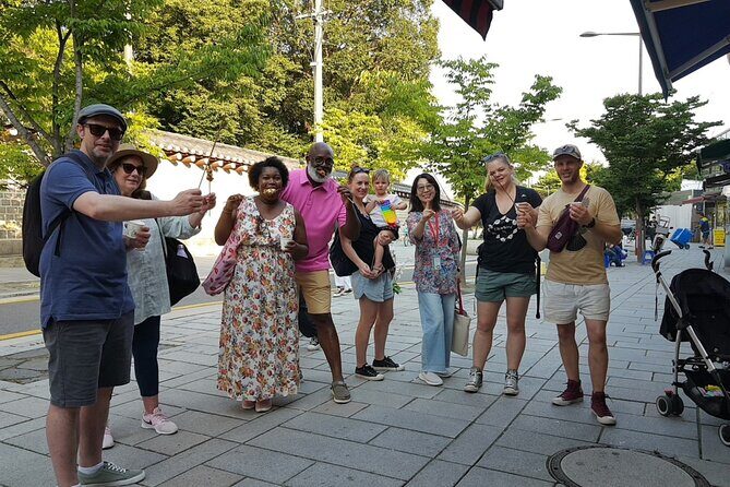 Gwangjang market Netflix Food Walking Tour with Insadong - Insa-dong Culture Avenue: where crafts and tea shops set the tone