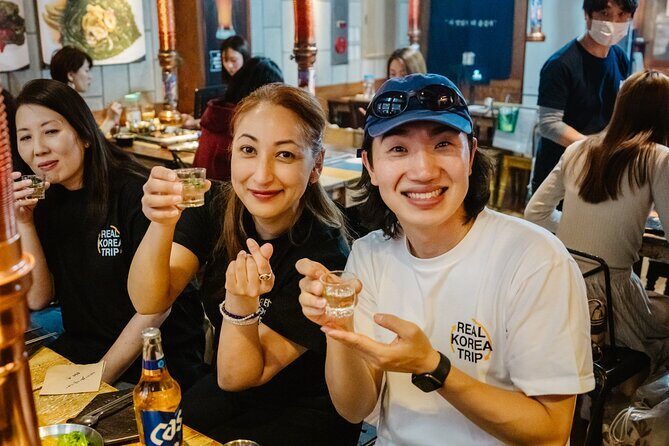 Handmade Noodles with Korean Grandma - Why Grandma-Led Kalguksu Feels More Korean Than a Demo