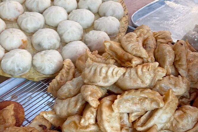 Hidden Street Food food tour in Seoul - Stop 1: Namdaemun Market and two traditional street-food tastings
