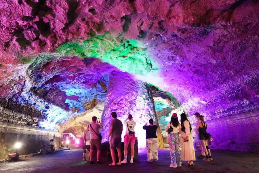 Jeju EAST Course : UNESCO (Seongsan-ilchulbong) BUS TOUR - Hamdeok Beach and Haenyeo Culture Without the Rush
