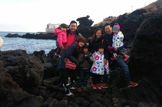 Jeju: Haenyeo Culture Experience with Seafood Tasting - Seongeup Folk Village: Joseon-era defense homes you can still walk through