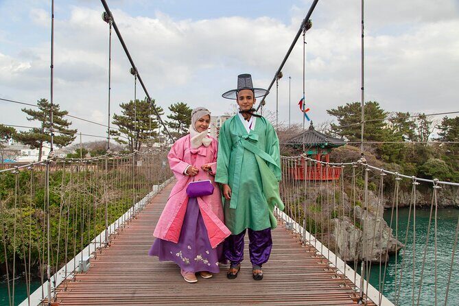 [Jeju] Hanbok Rental Experience/Korean Traditional Clothes Rental Shop - The photo plan in one hour: studio shots plus a short walk