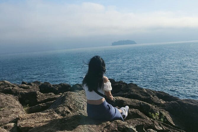 Jeju Hidden Gem Sea Boat Fishing Tour with Lunch - Group size and the host vibe: what to expect on the day