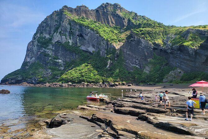 jeju island Jumbo taxi Private tour with Mr.Hong East of jeju - Seongsan Ilchulbong: the volcanic cone you’ll understand fast