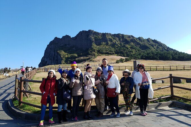 jeju island Jumbo taxi Private tour with Mr.Hong East of jeju - Aquarium and other indoor options when Jeju turns rainy