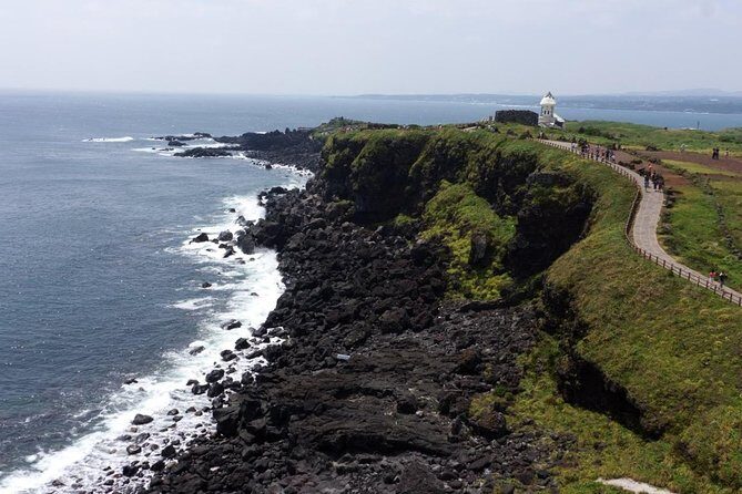 Jeju Island Private Taxi Tour : UNESCO Day Tour - Stop 2: Seongeup Folk Village (old roof-stopping stone piles)