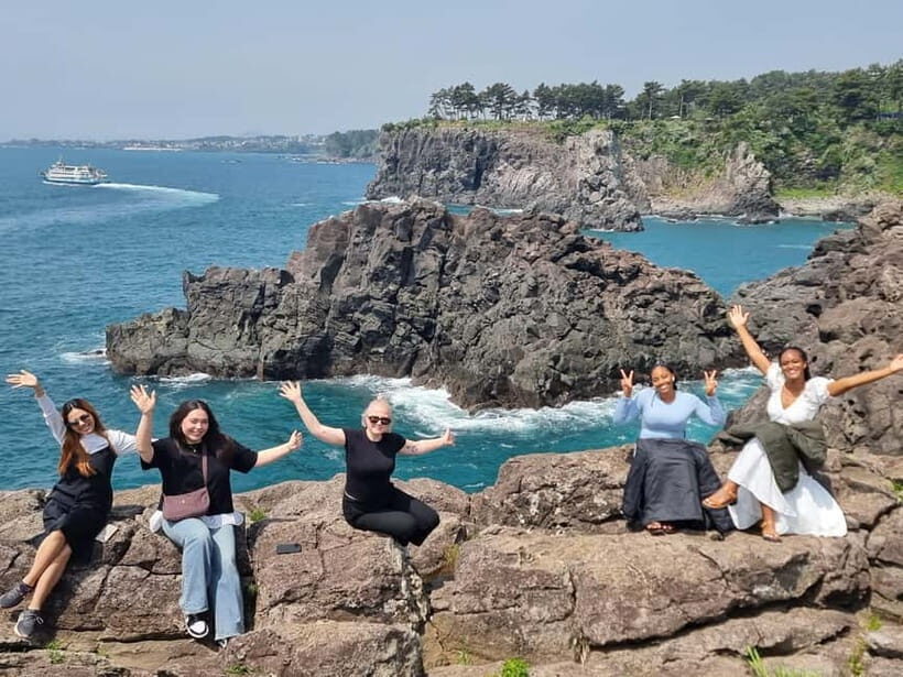 Jeju: Popular Sightseeing Private Car Charter Tour - Udo Island logistics: how the vehicle plan can change your day