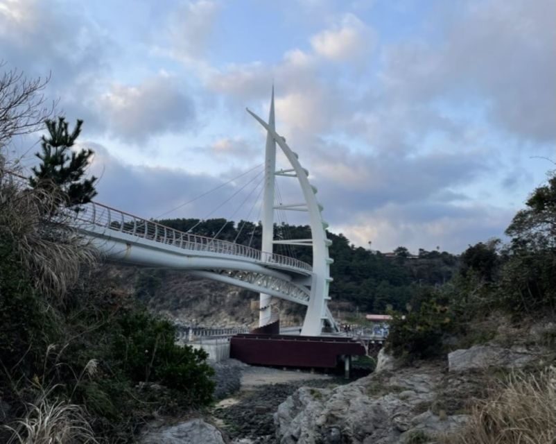 Jeju: Seogwipo City Walking Tours with Sunset - Small Group, English Guide, and the Photo-Worthy Pace