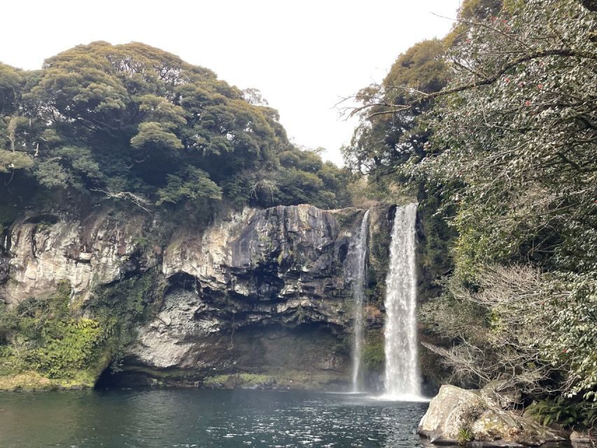 Jeju: Seogwipo City Walking Tours with Sunset - Meeting Point at Cheonjiyeon Falls: The Timing That Matters
