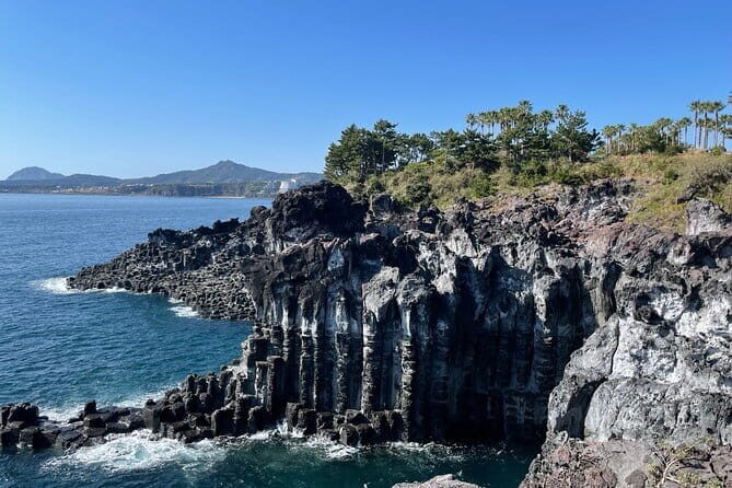 Jeju Western and Southern Routes Sightseeing Day Tour - Hallasan National Park: starting with the 1100-altitude wetland
