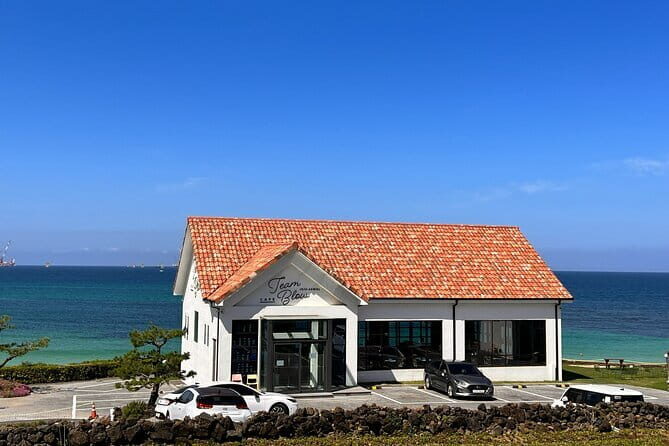 Jeju Western and Southern Routes Sightseeing Day Tour - Sanbangsan Bomunsa Temple: ocean-facing walking time