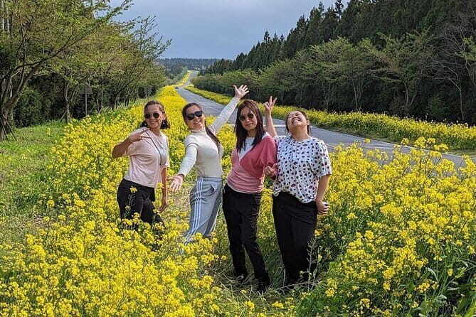 Jeju WEST&SOUTH One Day Tour with MT.halla & Aewol - Osulloc Tea Museum: tastings, tea-making, and garden time