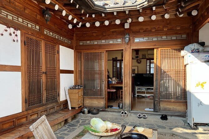 Kimchi Making Class (+ Korean BBQ) in Traditional Hanok Courtyard - Hanok courtyard in Bukchon: why the setting matters