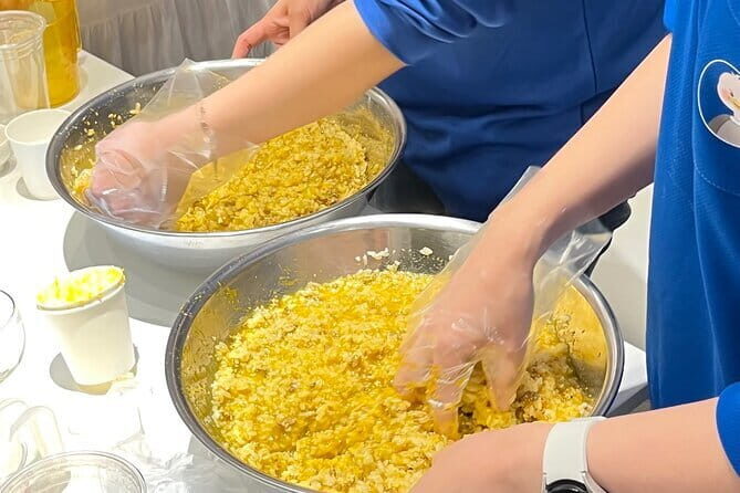 Kimchi Making Class (+ Korean BBQ) in Traditional Hanok Courtyard - Getting to 115-14 Gyedong-gil and building the rest of your day