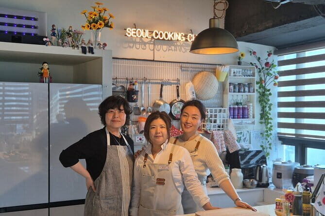 Korea Cooking Class with 3 stars Michelin Chef & Content creators - What’s Included: Dinner, Drinks, and the Helpful Stuff You Don’t Want to Miss