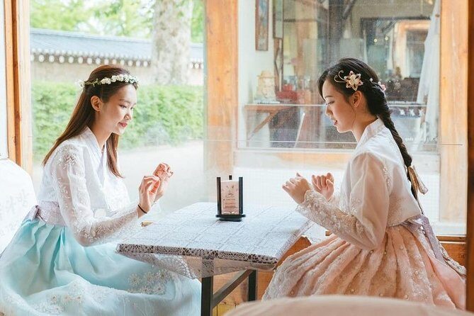 Korean Hanbok Rental Shop - Timing and the Mobile Ticket: Make It Work for You