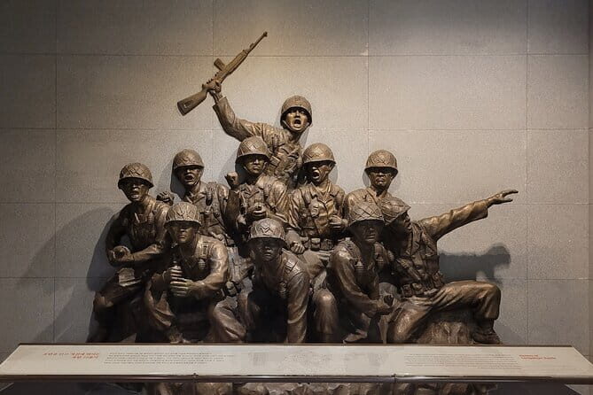 Korean War Memorial Private Guided Tour - Entering the Korean War Memorial of Korea: the one-stop mission