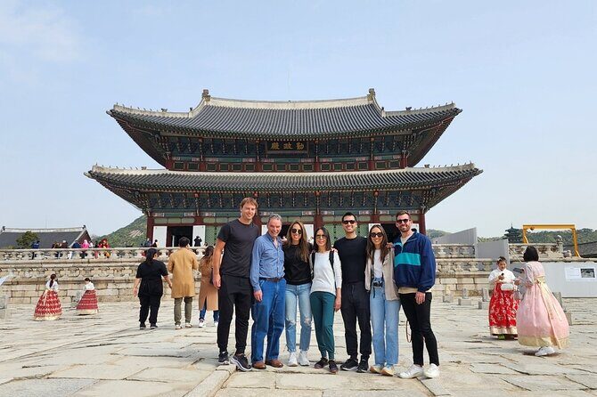 Layover Tour for essential Seoul City & Gourmet tour(Incl. Lunch) - Jinseng chicken lunch and the market-food finish at Gwangjang