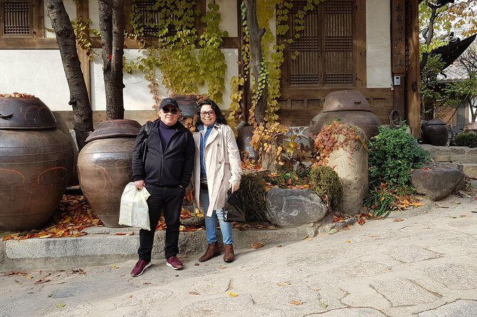 Layover Tour for essential Seoul City & Gourmet tour(Incl. Lunch) - Private pickup and an official-license guide you can actually ask questions