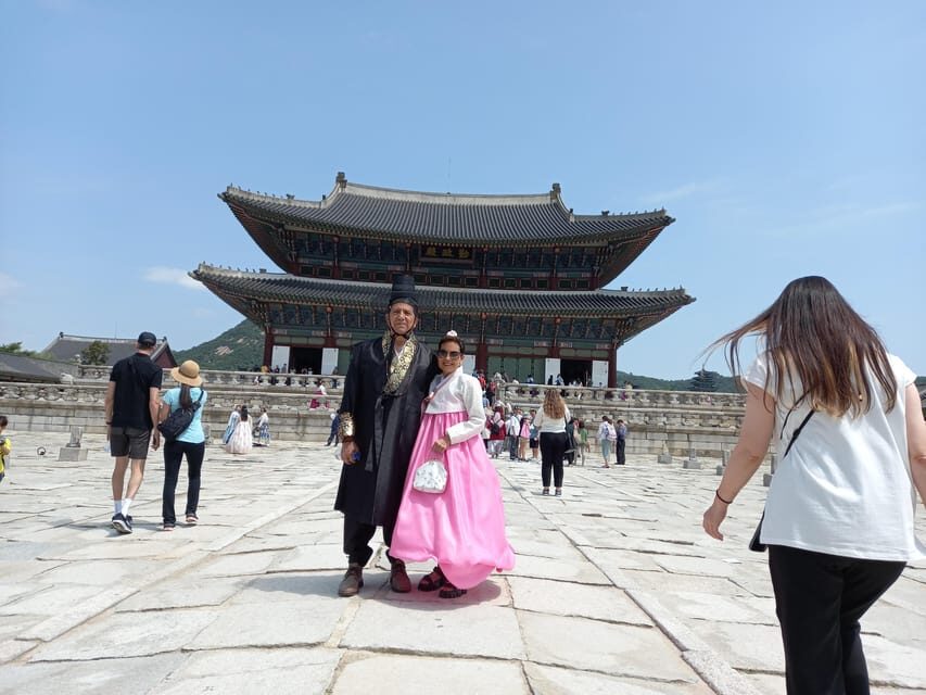 Layover tour to Gyeongbokgung-Folk Museum-Bukchon-Insadong - Jogyesa Temple: A Short, Meaningful Religious Stop Near the Palace
