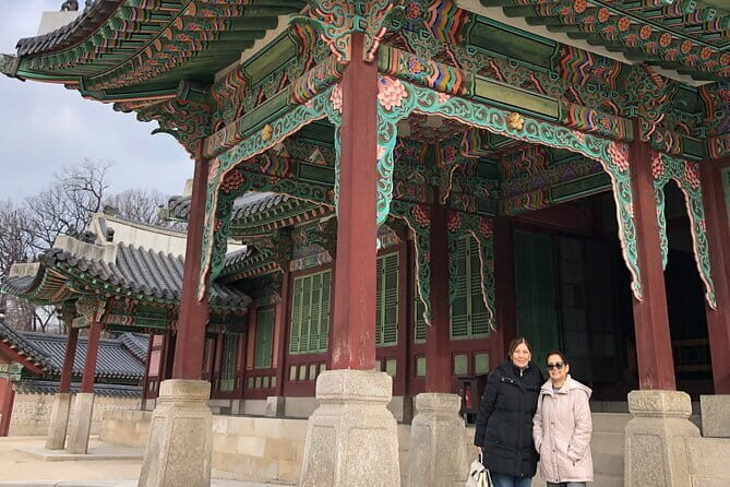 Lee’s Private 4-hour Customized Seoul Tour - Picking your 2 to 4 stops: palaces, markets, temples, and old Seoul